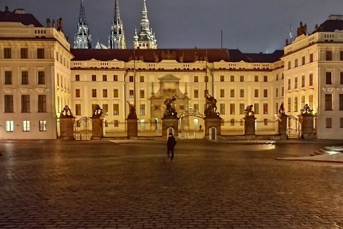 guided-old-town-jewish-quarter-walking-tour-prague-tip-based-2