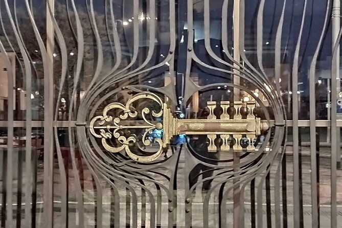 guided-old-town-jewish-quarter-walking-tour-prague-tip-based