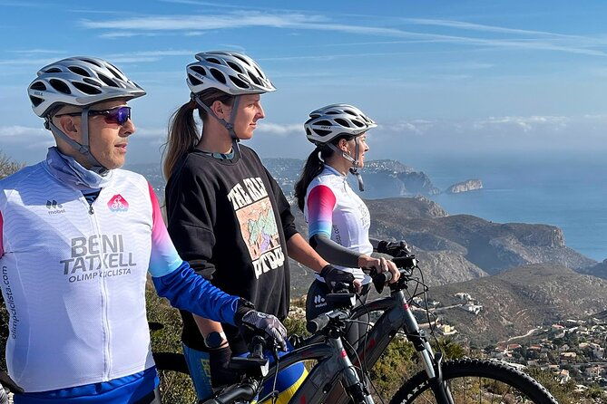 guided-one-day-tour-with-ebike-and-kayak-in-granadella-moraig