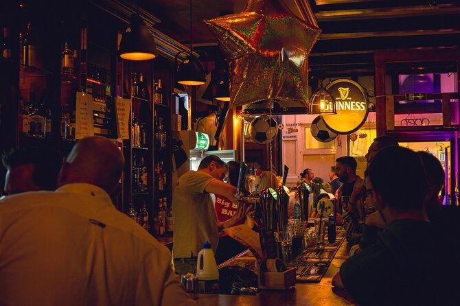 guided-private-bar-tour-in-amsterdam-city-center