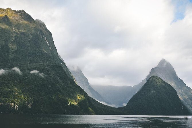 Guided Private Milford Sound Day Tour from Te Anau(Cruise Included) - Key Points  