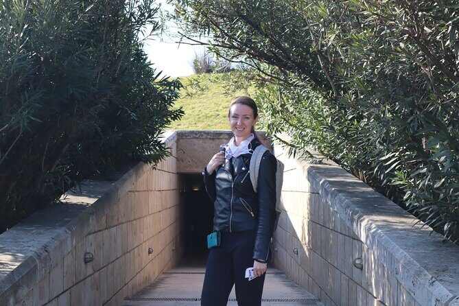 Guided Private Tour to Ancient Vergina and Veria City - Key Points