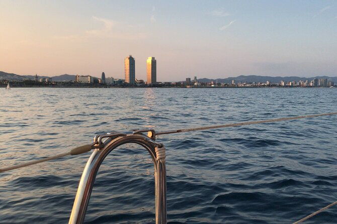 guided-private-yacht-tour-in-barcelona-spain