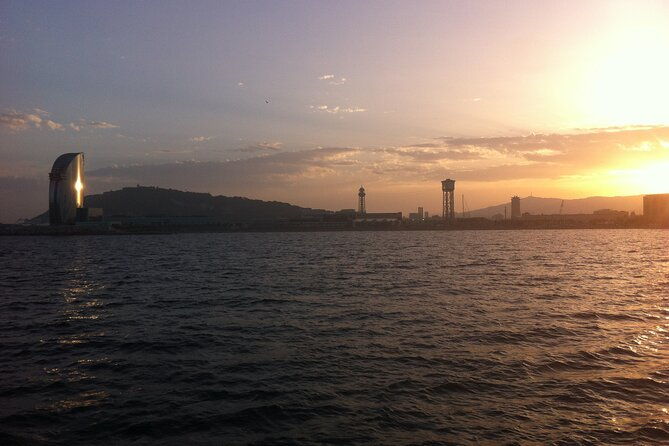 guided-private-yacht-tour-in-barcelona-spain