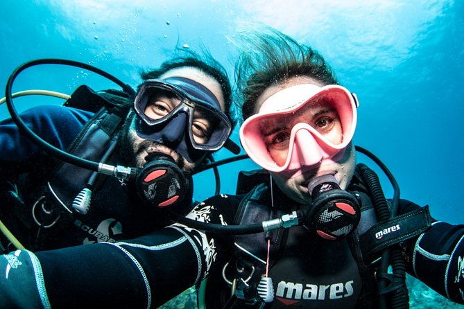 guided-shore-dive-for-certified-divers-with-scubacao-2-tank