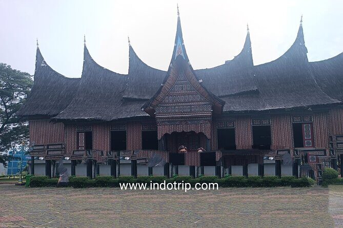 Guided Sightseeing Tour from Jakarta - FAQs About the Guided Sightseeing Tour