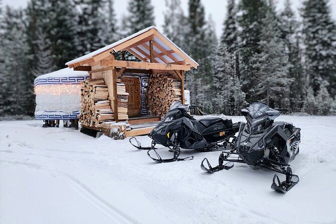 guided-snowmobile-tours-in-the-national-volcanic-monument