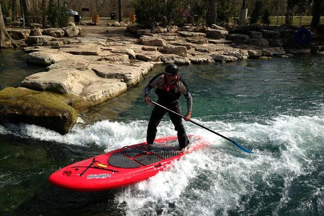 guided-stand-up-paddleboard-tour-of-san-marcos-river