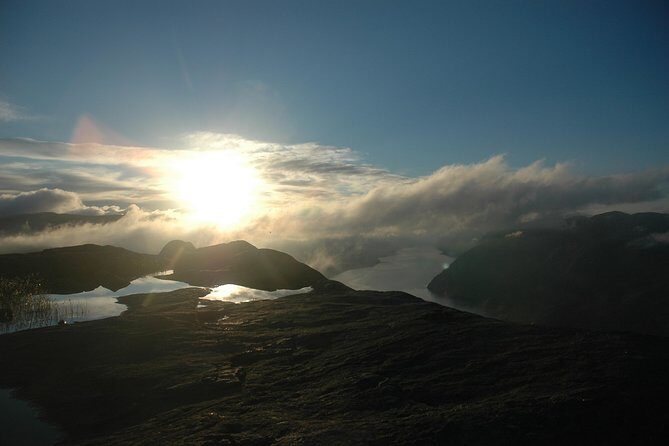 Guided sunrise hike to Pulpit Rock Preikestolen - A Detailed Look at the Sunrise Pulpit Rock Tour