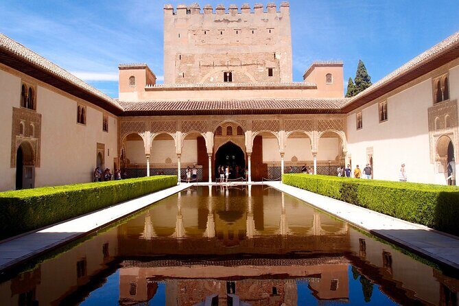 Guided Tour Alhambra, Generalife and Alcazaba without Nasrid Palaces - An In-Depth Look at the Tour Experience