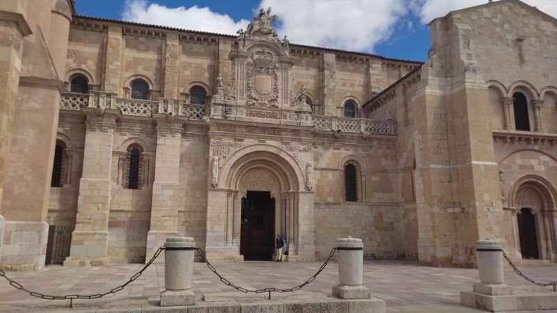 guided-tour-around-leon