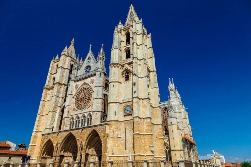 guided-tour-around-leon