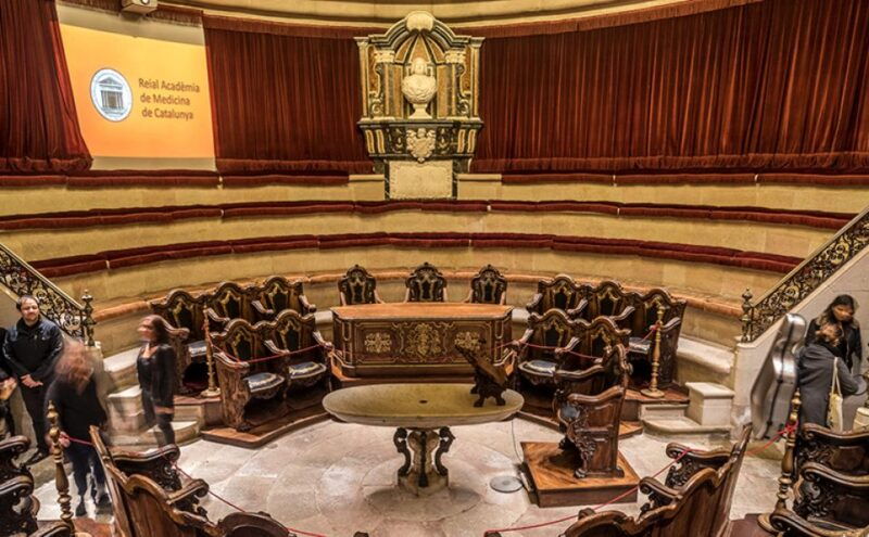 guided-tour-at-catalonias-royal-academy-of-medicine