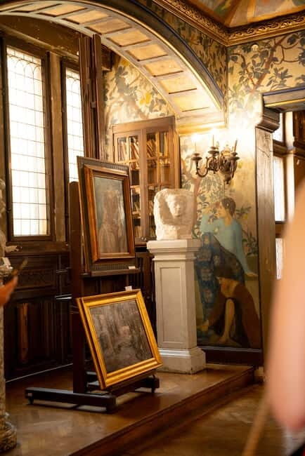 Guided Tour at Museum Frederic and Cecilia Cutescu Storck - Who Should Consider This Tour?