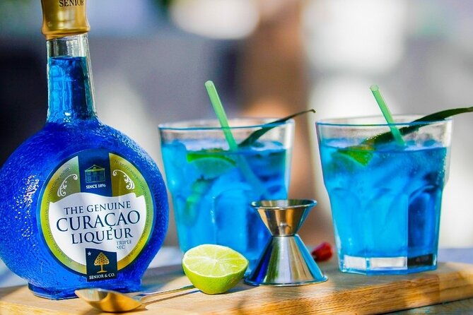 guided-tour-at-the-curacao-liqueur-distillery