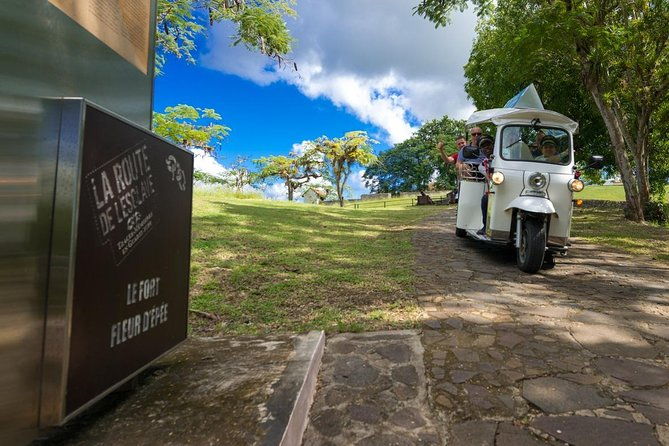 guided-tour-by-electric-tuk-tuk