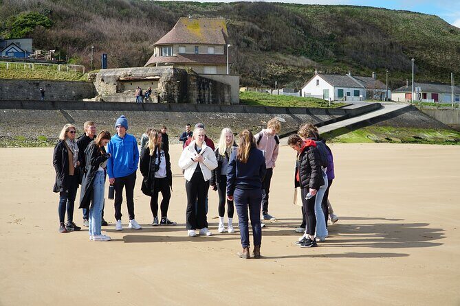 Guided tour from Utah Beach to Omaha Beach with Jeep immersion - Sainte-Mère-Eglise: The Airborne Connection