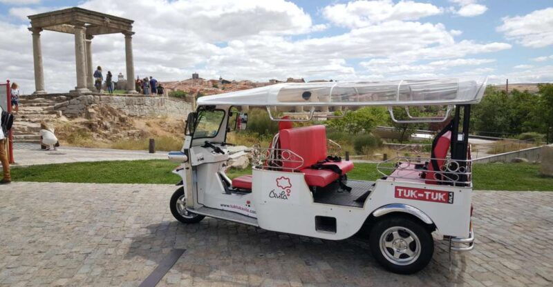 guided-tour-in-a-tuk-tuk-tours-avila-in-the-most-comfortable-way