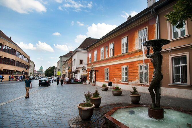 guided-tour-in-budapest-castle-district