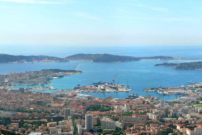 guided-tour-in-toulon-port-old-city
