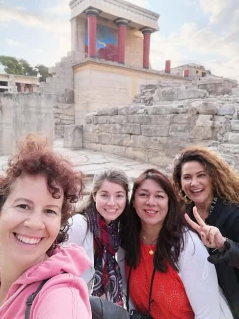 Guided Tour Knossos Palace in English - Key Points