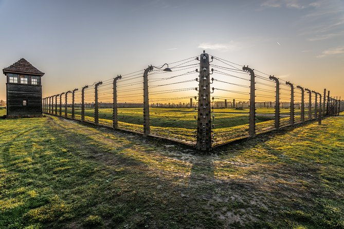 guided-tour-krakow-to-auschwitz-birkenau-with-pickup-options