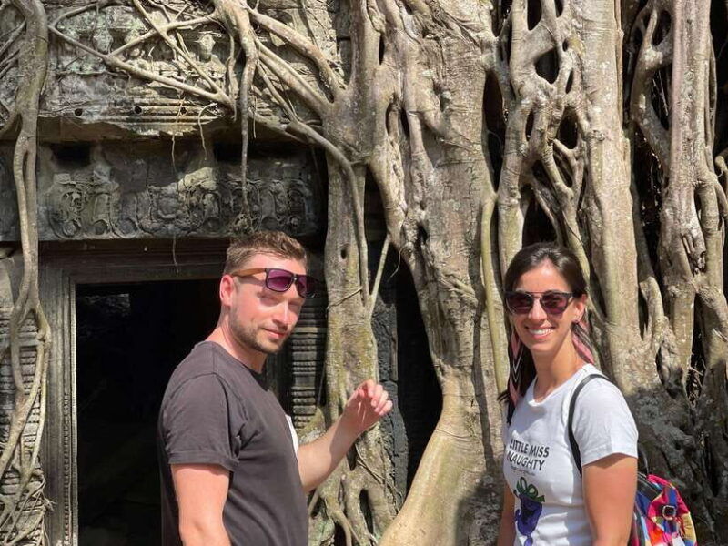 guided-tour-of-angkor-wat-bayon-ta-prohm-and-banteay-srei