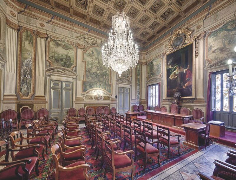 guided-tour-of-barcelonas-royal-academy-of-sciences-arts