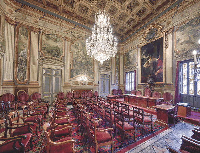 guided-tour-of-barcelonas-royal-academy-of-sciences-arts