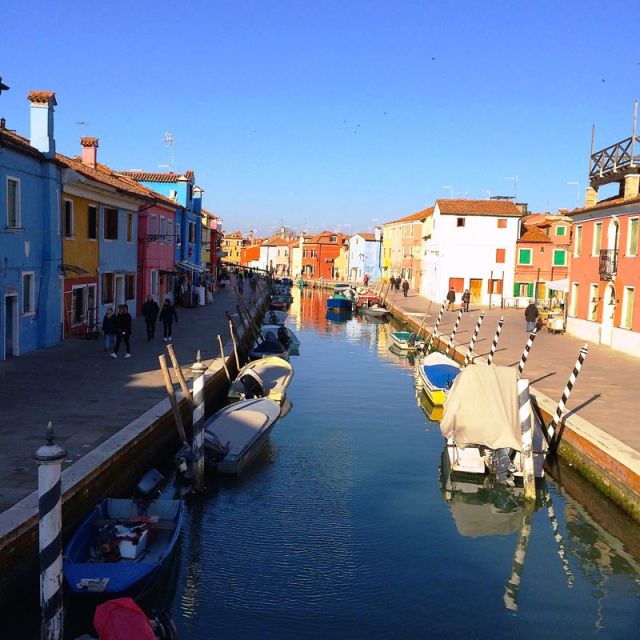 guided-tour-of-burano-island