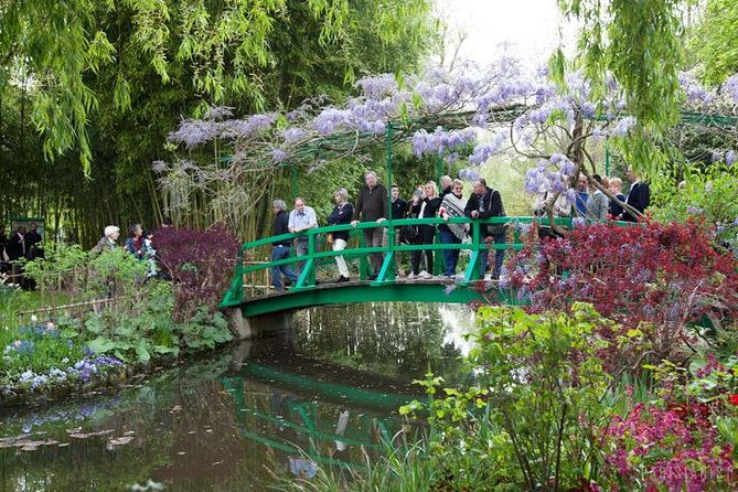 guided-tour-of-claude-monets-house-in-giverny-by-private-car-from-paris