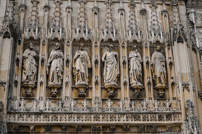 guided-tour-of-harry-potter-film-locations-of-lacock-cotswolds