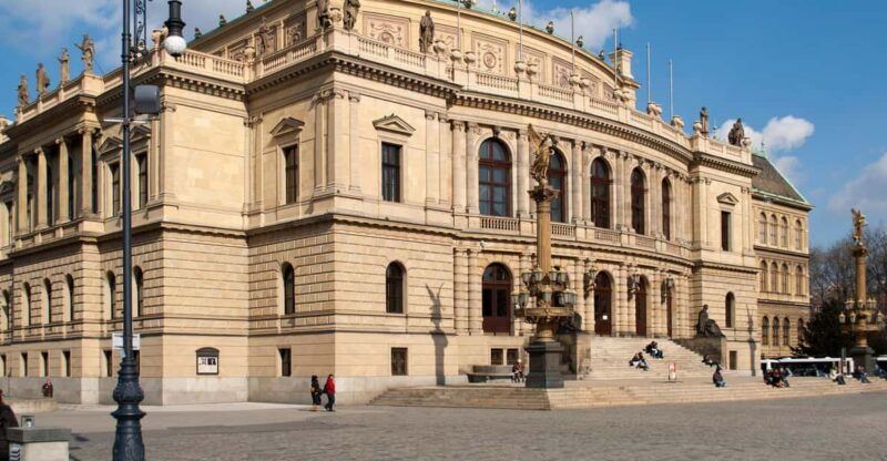 guided-tour-of-mala-strana-and-hradcany