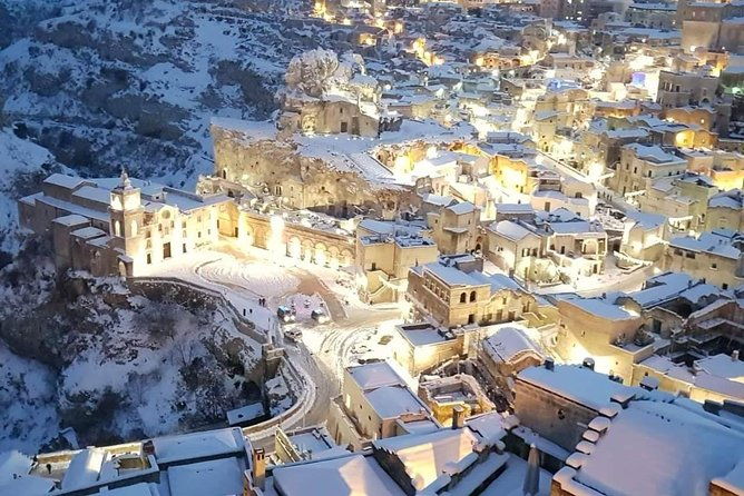 guided-tour-of-matera-sassi