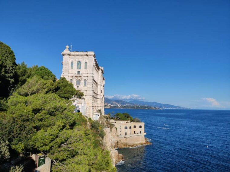 guided-tour-of-monaco-in-2-hours