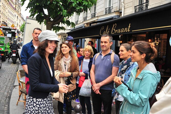 guided-tour-of-montmartre-in-songs-with-a-professional-2