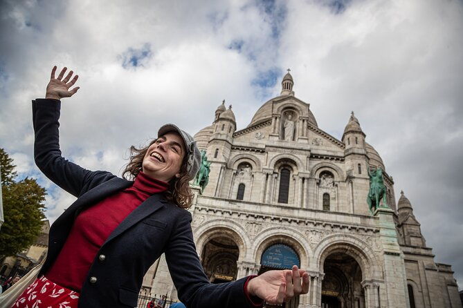 guided-tour-of-montmartre-in-songs-with-a-professional