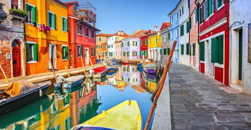 guided-tour-of-murano-burano-and-torcello-from-venice