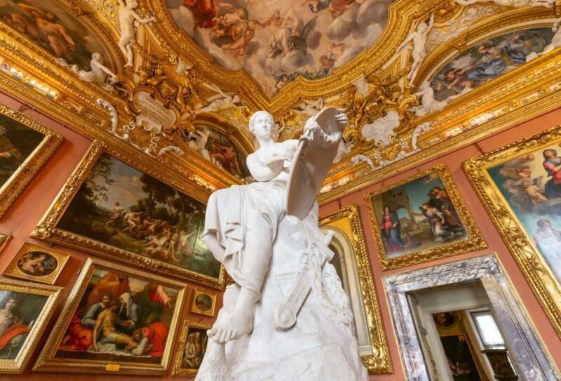 Guided tour of Palazzo Pitti: Botticelli, Caravaggio, and Raphael compared - Who Should Consider This Tour?