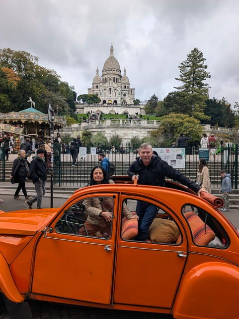 guided-tour-of-paris-most-famous-monuments-in-a-vintage-car