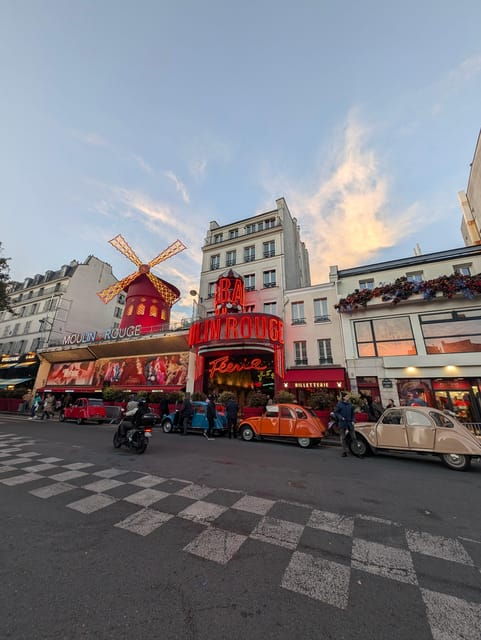 guided-tour-of-paris-most-famous-monuments-in-a-vintage-car