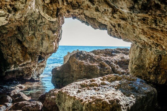 guided-tour-of-the-adriatic-or-ionian-caves-of-1-hour-and-30-minutes-2