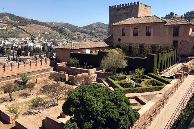 guided-tour-of-the-alhambra-generalife-and-its-gardens
