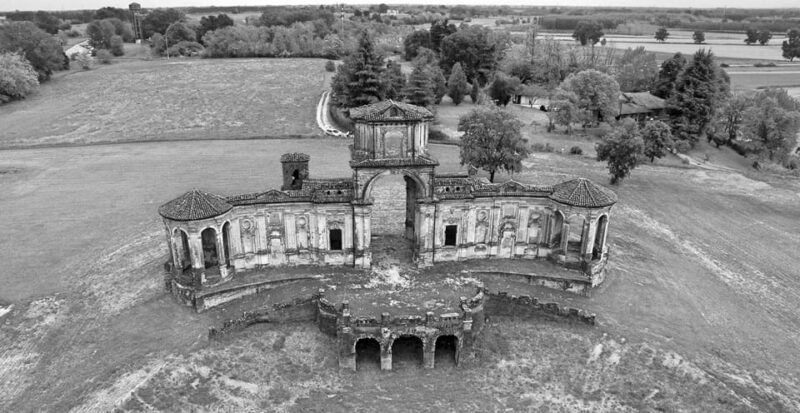 guided-tour-of-the-castle-of-chignolo-po