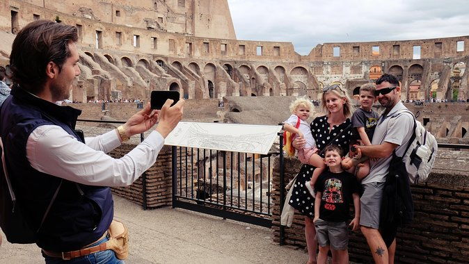 guided-tour-of-the-colosseum-and-roman-forums-for-kids-and-families-with-marco