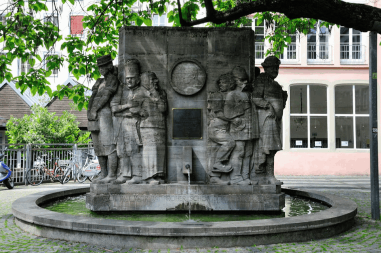 guided-tour-of-the-historic-center-of-colonia