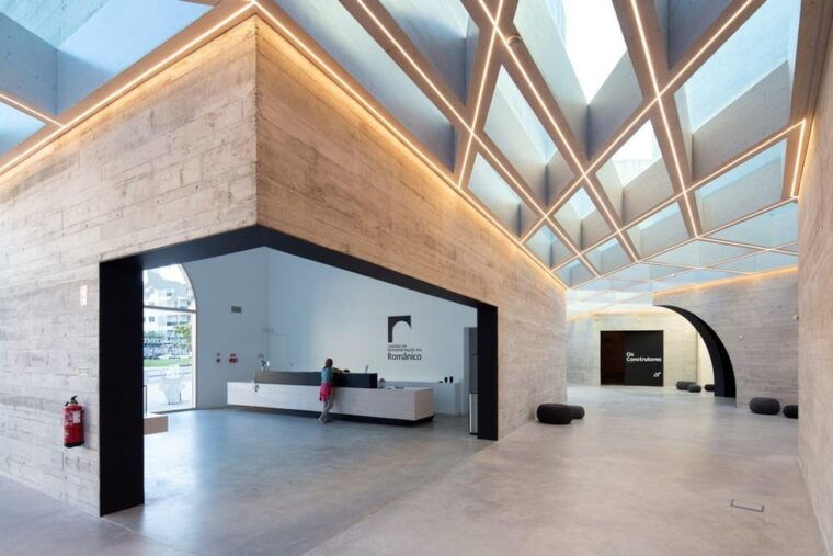 guided-tour-of-the-interpretation-center-of-romanesque-art