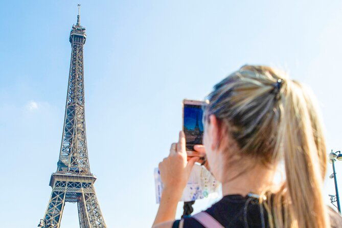 guided-tour-of-the-louvre-museum-with-hop-on-hop-off-1-day-ticket