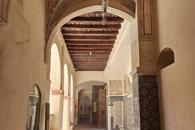 guided-tour-of-the-monastery-of-san-isidoro-del-campo-2