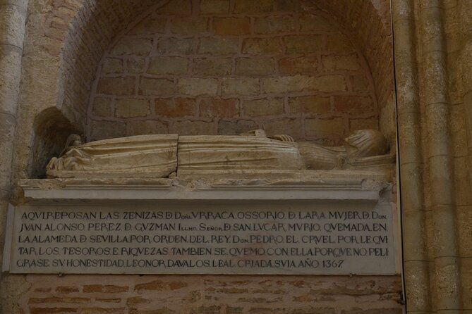 guided-tour-of-the-monastery-of-san-isidoro-del-campo